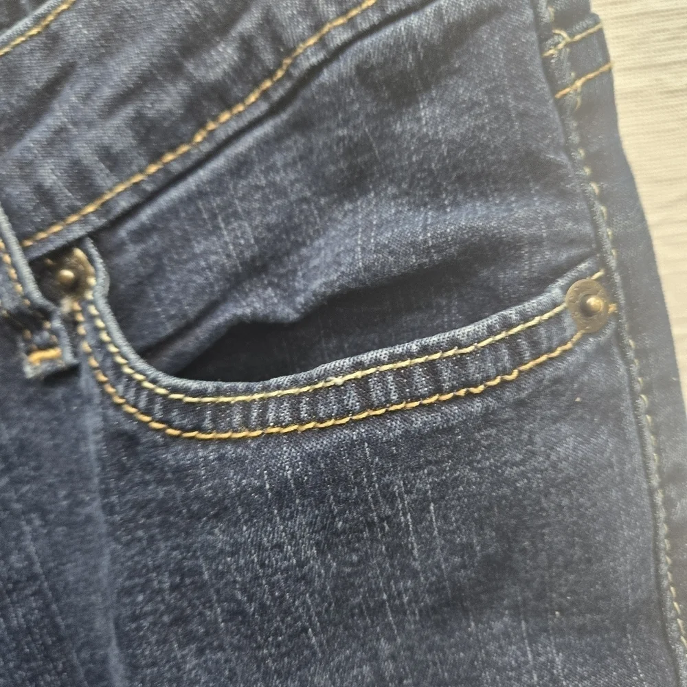 Levi Strauss Signature Straight Leg Jean Womens 6M Mid Rise Stretch Denim Dark